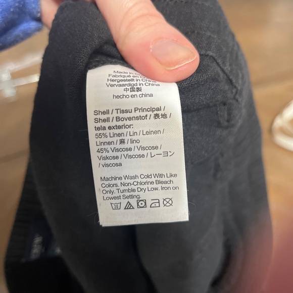 J crew linen drawstring pull on black shorts - Picture 7 of 7